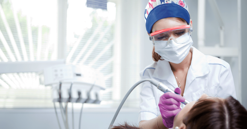 risco de dentistas epi e coronavírus