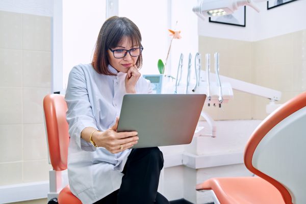 Precificação odontológica: guia completo para sua clínica