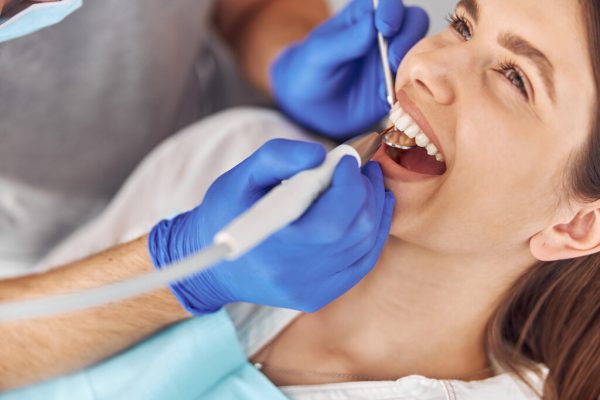 Tratamentos periodontais: protocolos modernos e boas práticas baseadas em evidências